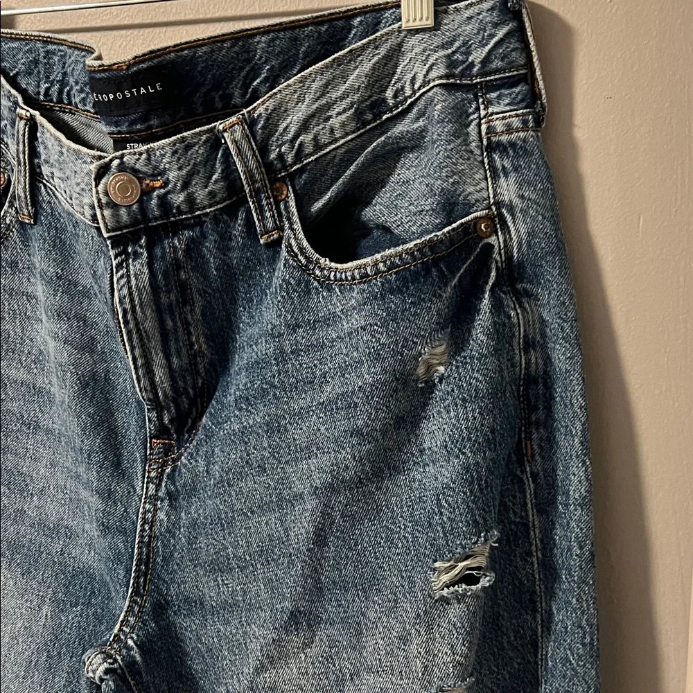Aeropostale Relaxed Fit Ripped Blue Jeans